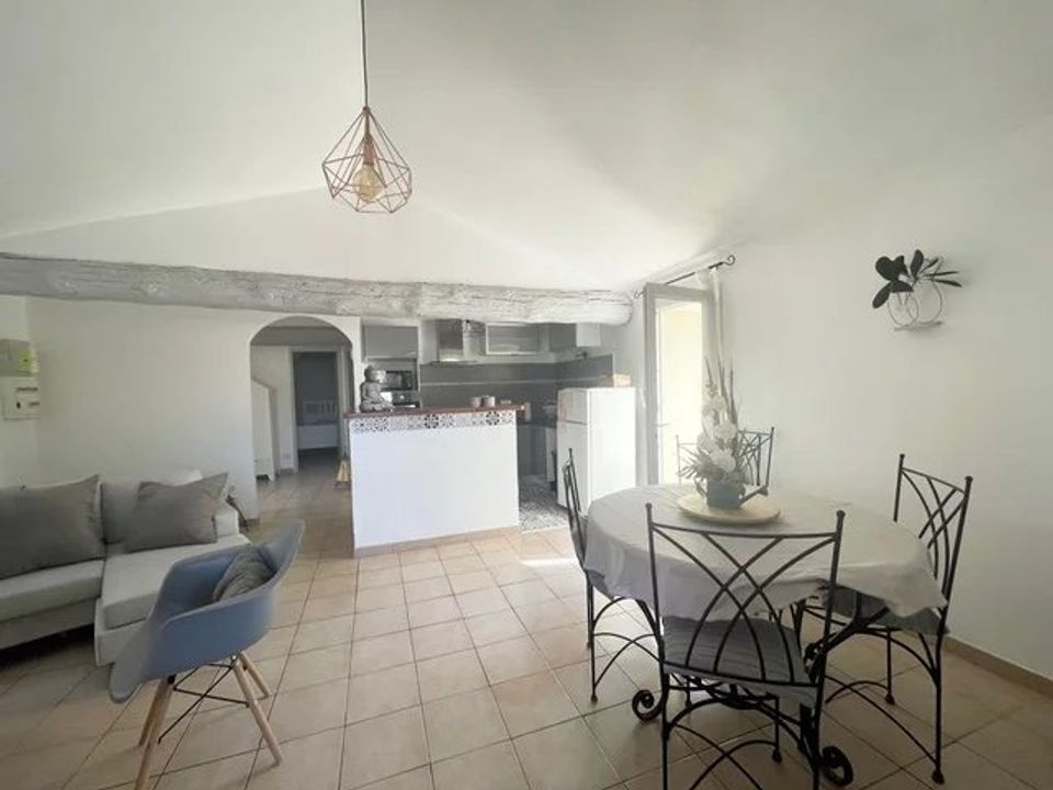 Villa in Taillades, Vaucluse - photo 5