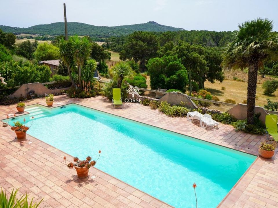 Villa i Porto-Vecchio, Corse-du-Sud - foto 1