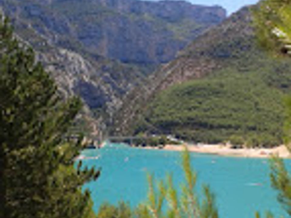 Villa i Moustiers-Sainte-Marie, Alpes-de-Haute-Provence - foto 2