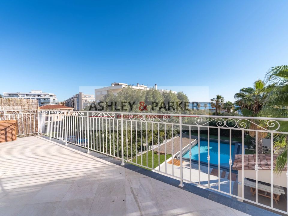 Villa i Golfe-Juan, Alpes-Maritimes - foto 4