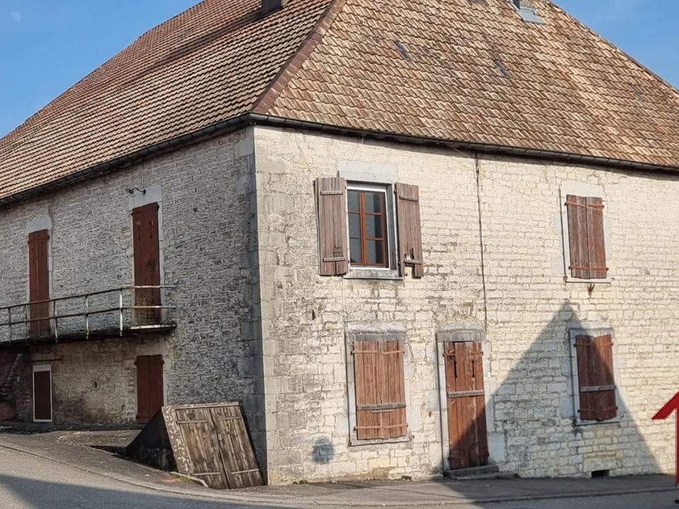 Landsbyhus i L'Hopital-Du-Grosbois, Doubs - foto 2