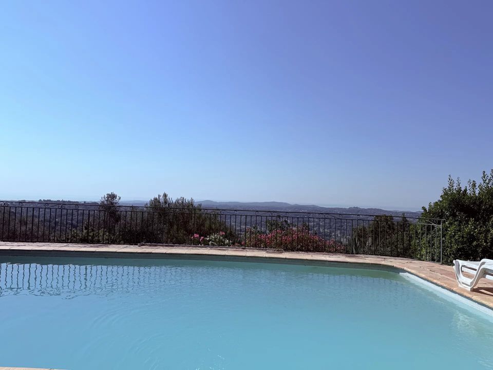 Villa i Chateauneuf-Grasse, Alpes-Maritimes - foto 1