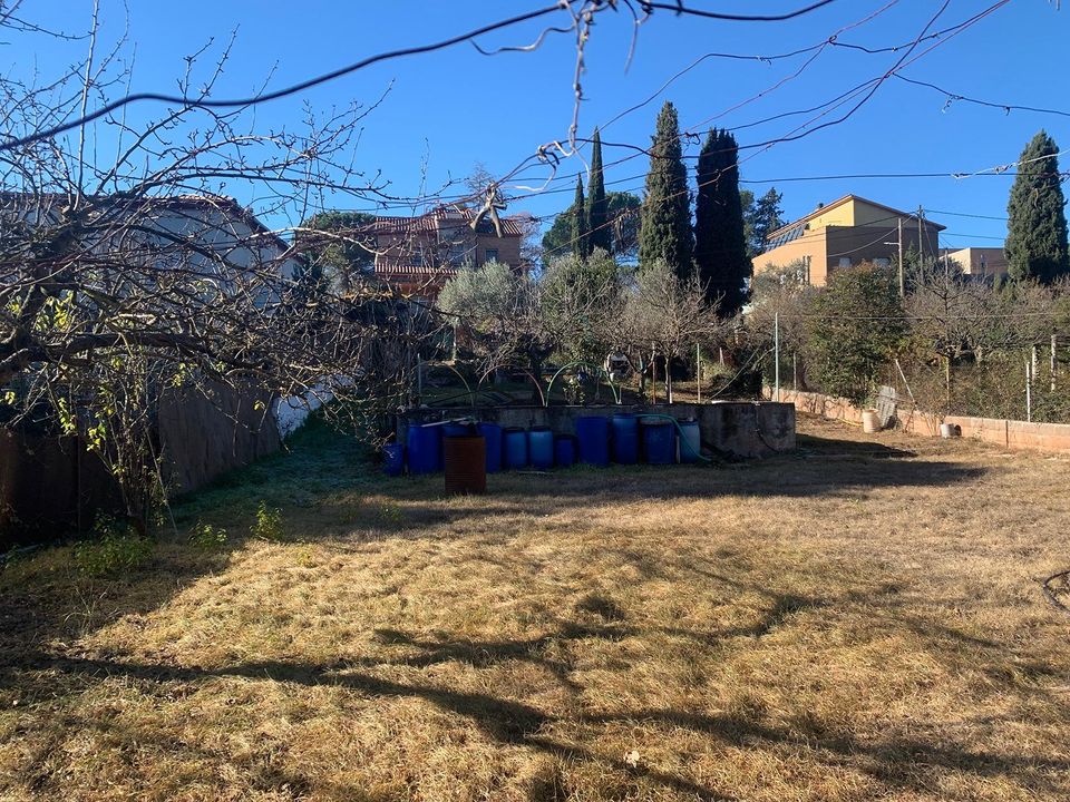 Helårsgrund i Vacarisses, Barcelona - foto 1