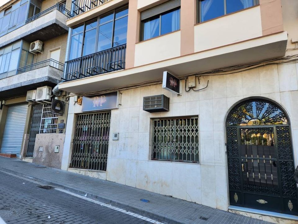 Erhvervsejendom i Rute, Cordoba - foto 1