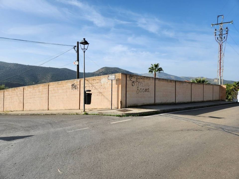 Helårsgrund i Iznajar, Cordoba - foto 1