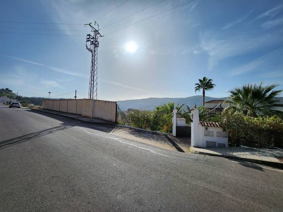 Helårsgrund i Iznajar, Cordoba - foto 2