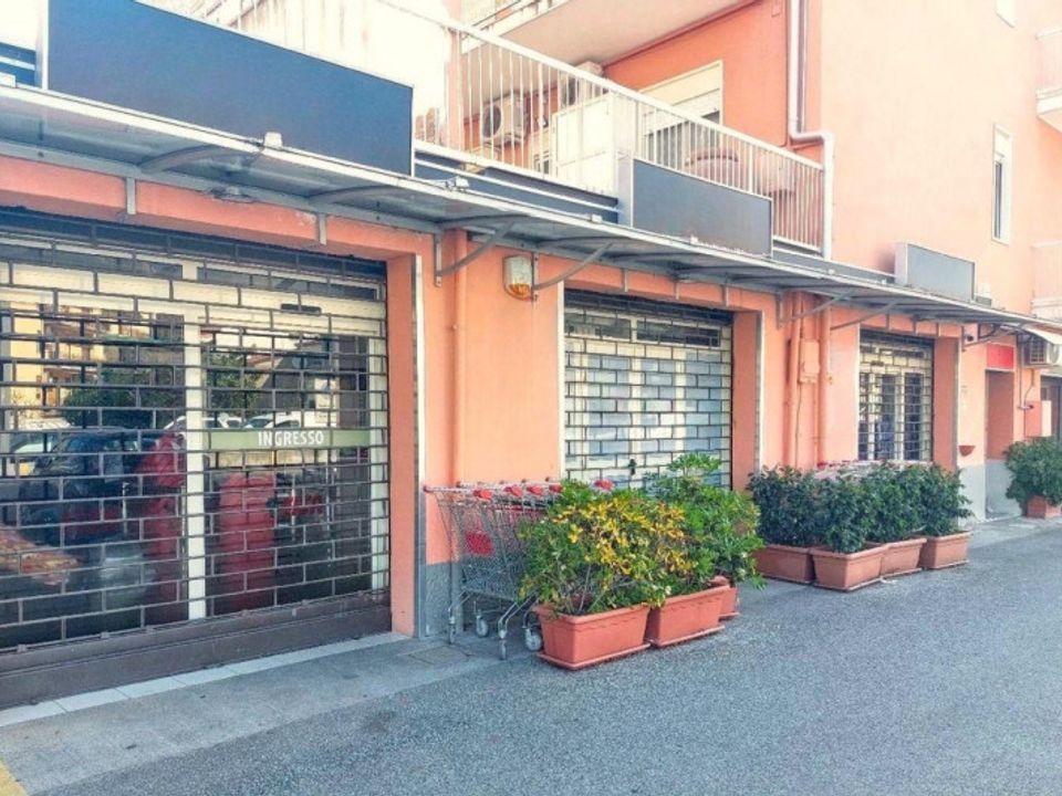 Erhvervsejendom i Patti, Messina - foto 1