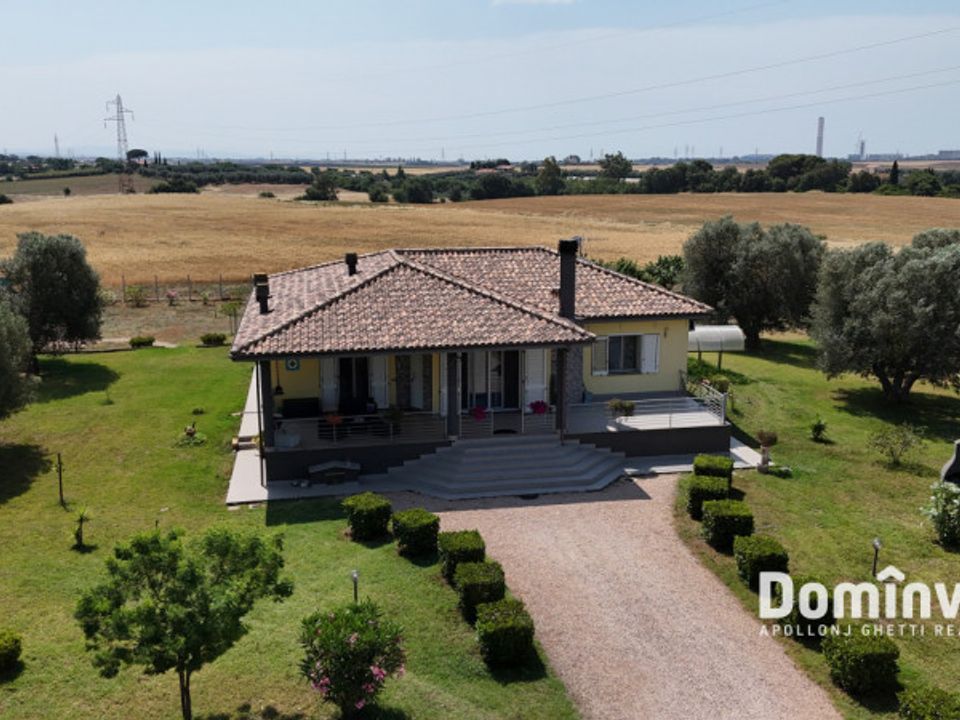 Villa i Montalto di Castro, Viterbo - foto 1