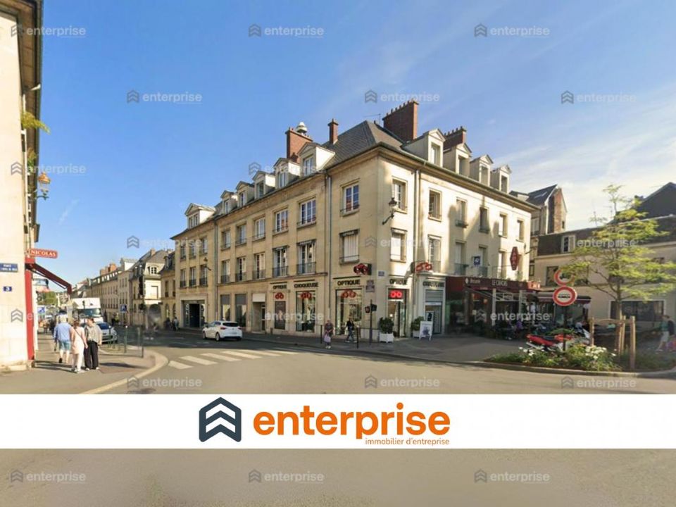 Erhvervsejendom i Compiègne, Oise - foto 1