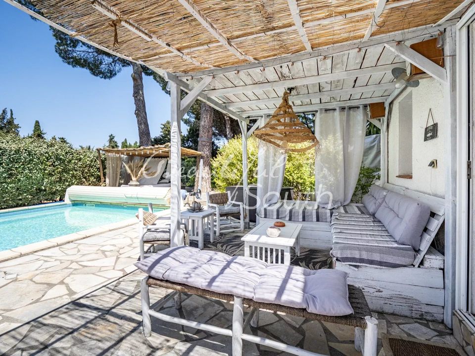 Villa i Perpignan, Pyrenees-Orientales - foto 1