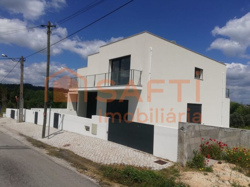 Rækkehus i Ourem, Santarem - foto 1
