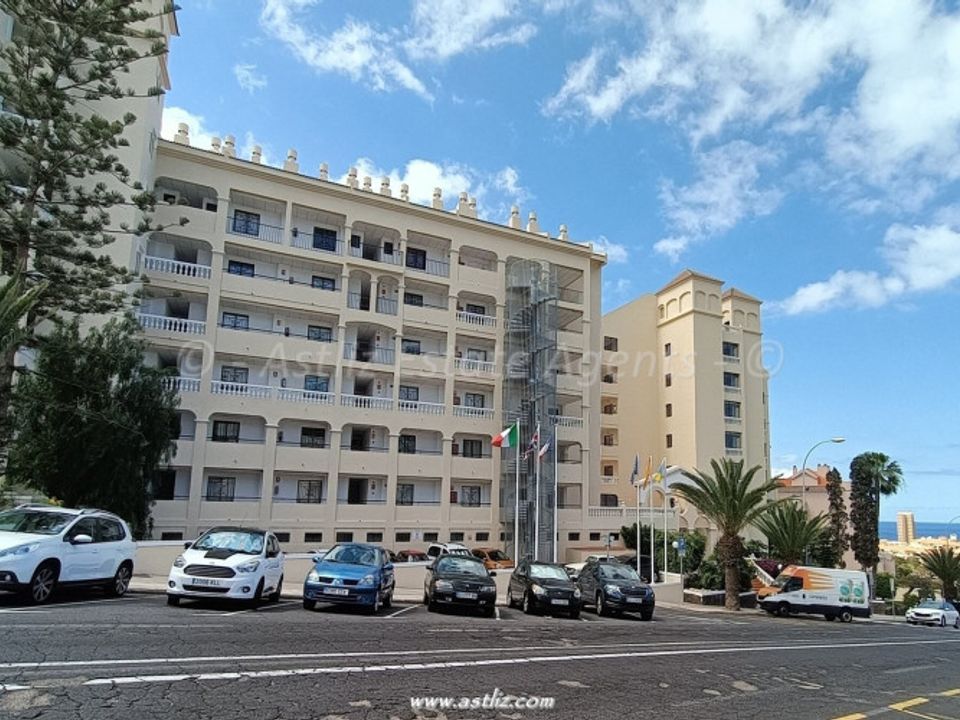 Lejlighed i Playa De Los Cristianos, Tenerife - foto 1