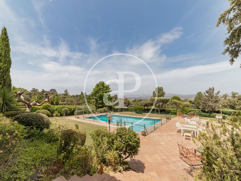 Villa i San Sebastian De Los Reyes, Madrid - foto 1