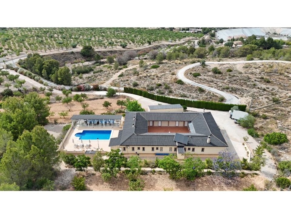 Villa i Hondon De Las Nieves, Alicante - foto 1