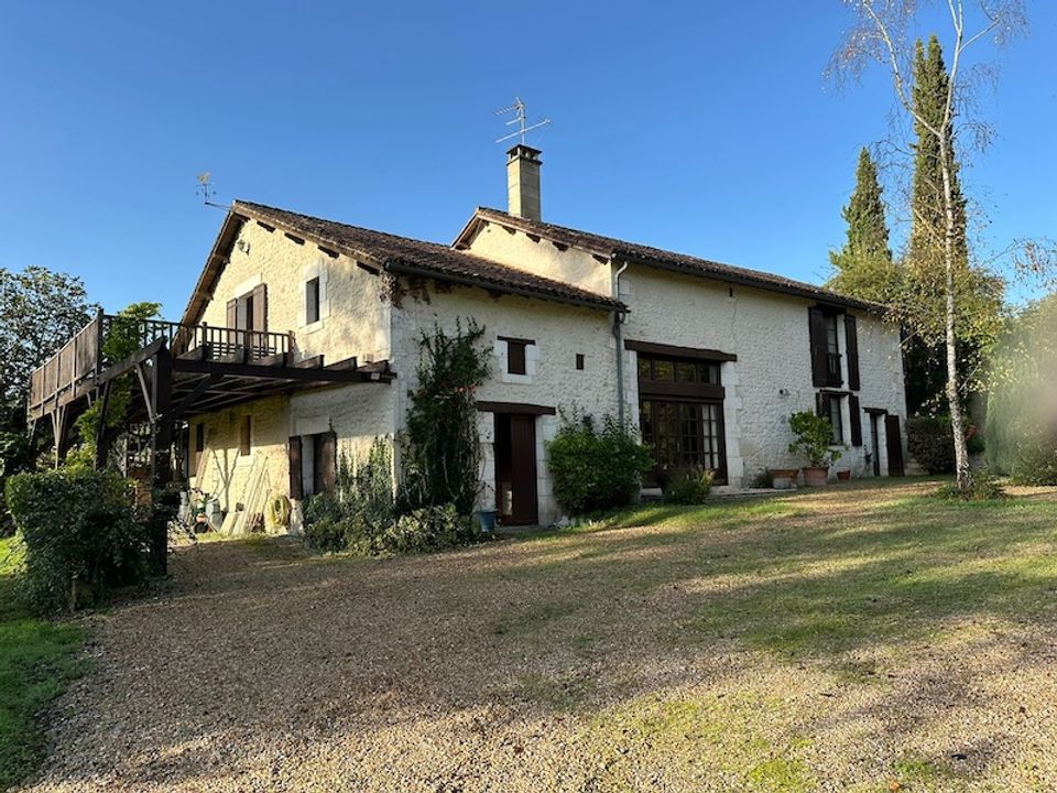 Villa i Bouteilles-Saint-Sebastien, Dordogne - foto 1