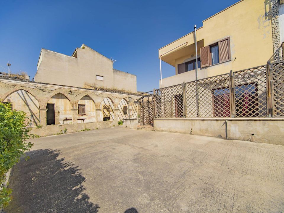 Villa in Sinnai, Cagliari - photo 2