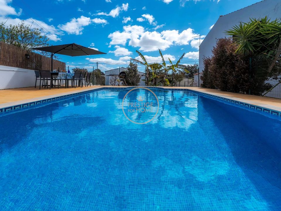 Villa i Quarteira, Faro - foto 1