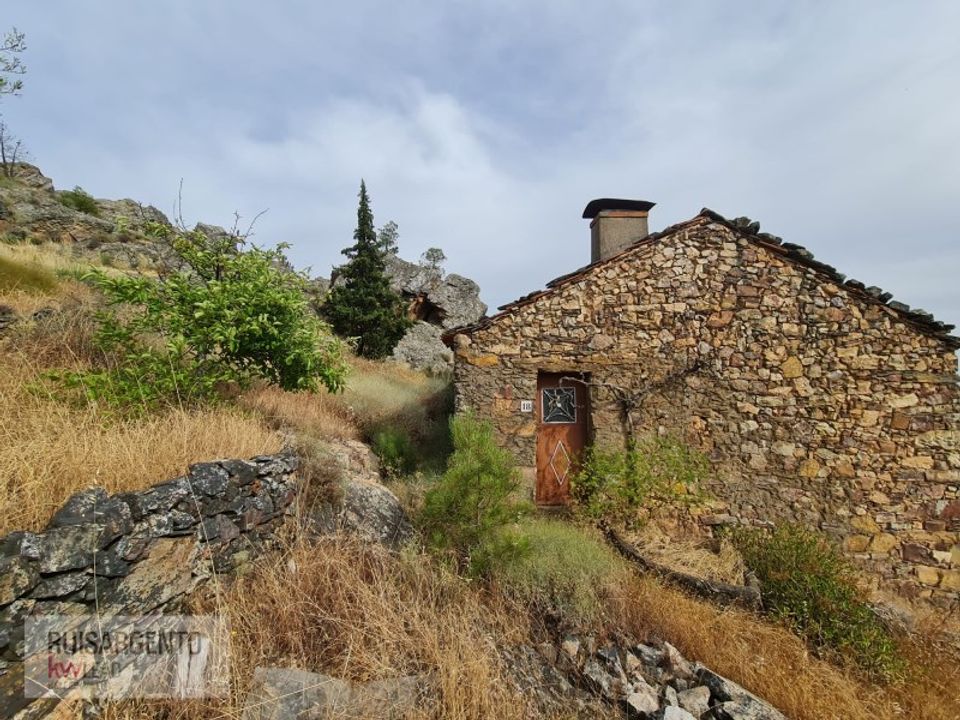 Helårsgrund i Idanha-a-Nova, Castelo Branco - foto 1