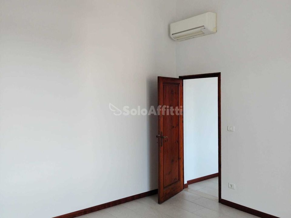 Commercial property in Sesto Fiorentino, Florence - photo 2