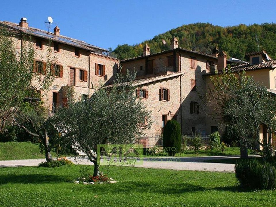 Erhvervsejendom i Comunanza, Ascoli Piceno - foto 2