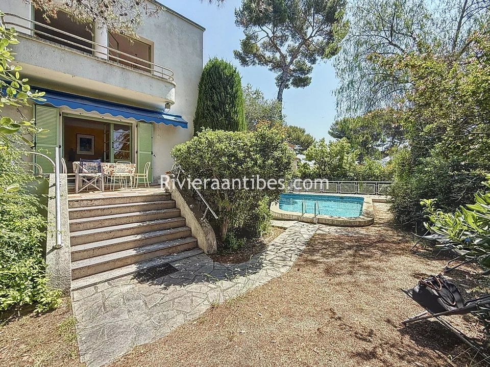 Villa i Antibes, Alpes-Maritimes - foto 1