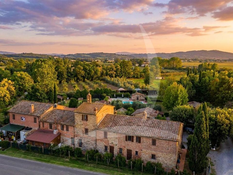 Farm hus i Castiglione del Lago, Perugia - foto 1