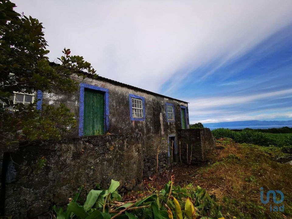Casa de pueblo en Lajes do Pico, Pico - foto 1