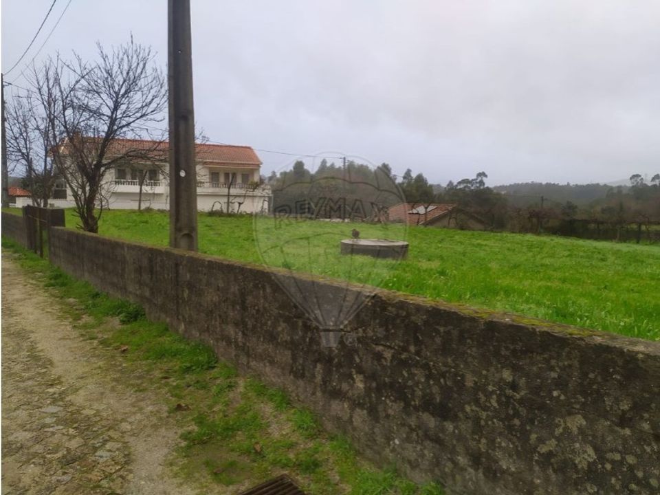 Helårsgrund i Santo Tirso, Porto - foto 2