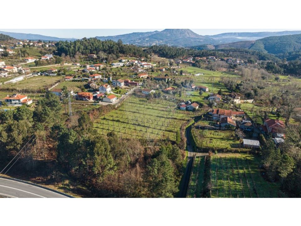 Helårsgrund i Celorico de Basto, Braga - foto 2