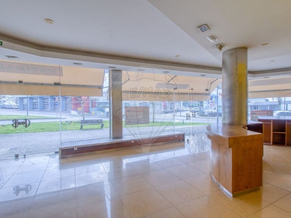Erhvervsejendom i Mondim de Basto, Vila Real - foto 1
