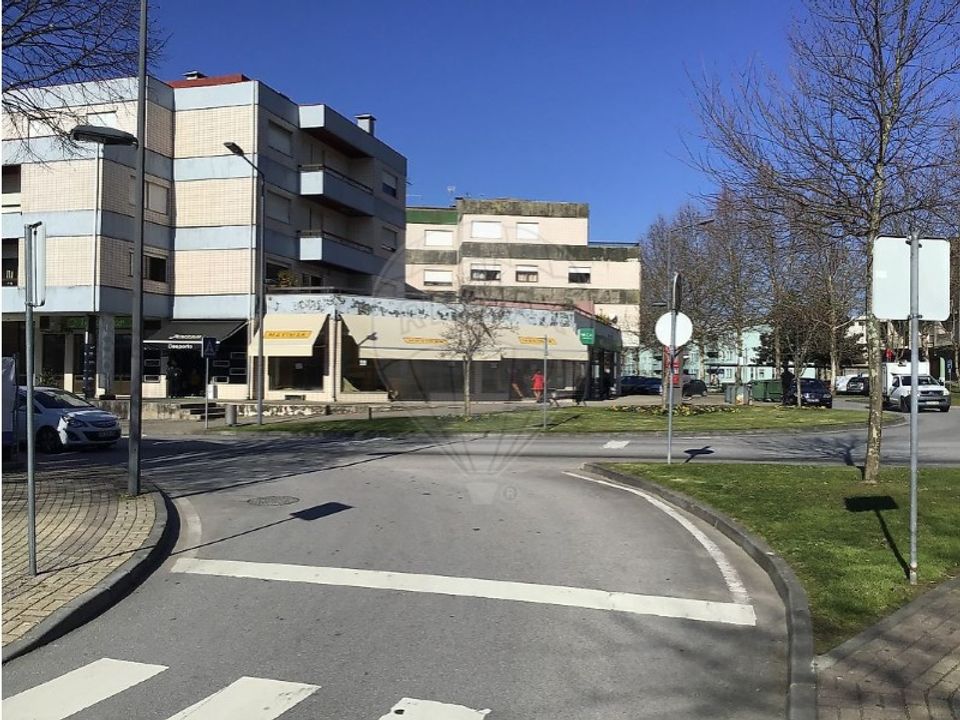 Erhvervsejendom i Mondim de Basto, Vila Real - foto 1