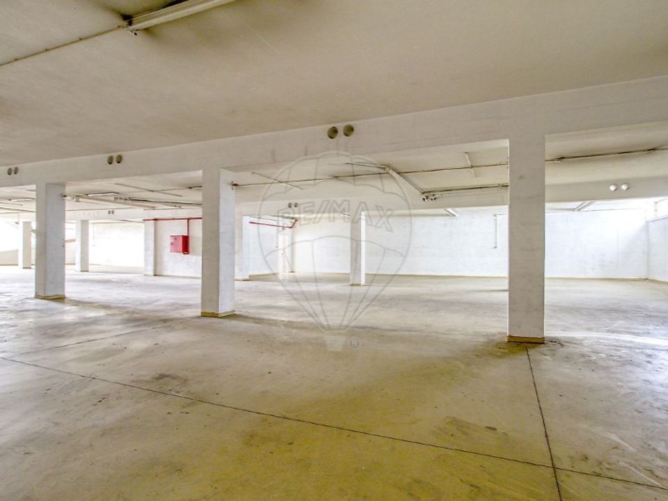 Erhvervsejendom i Moreira de Conegos, Braga - foto 1