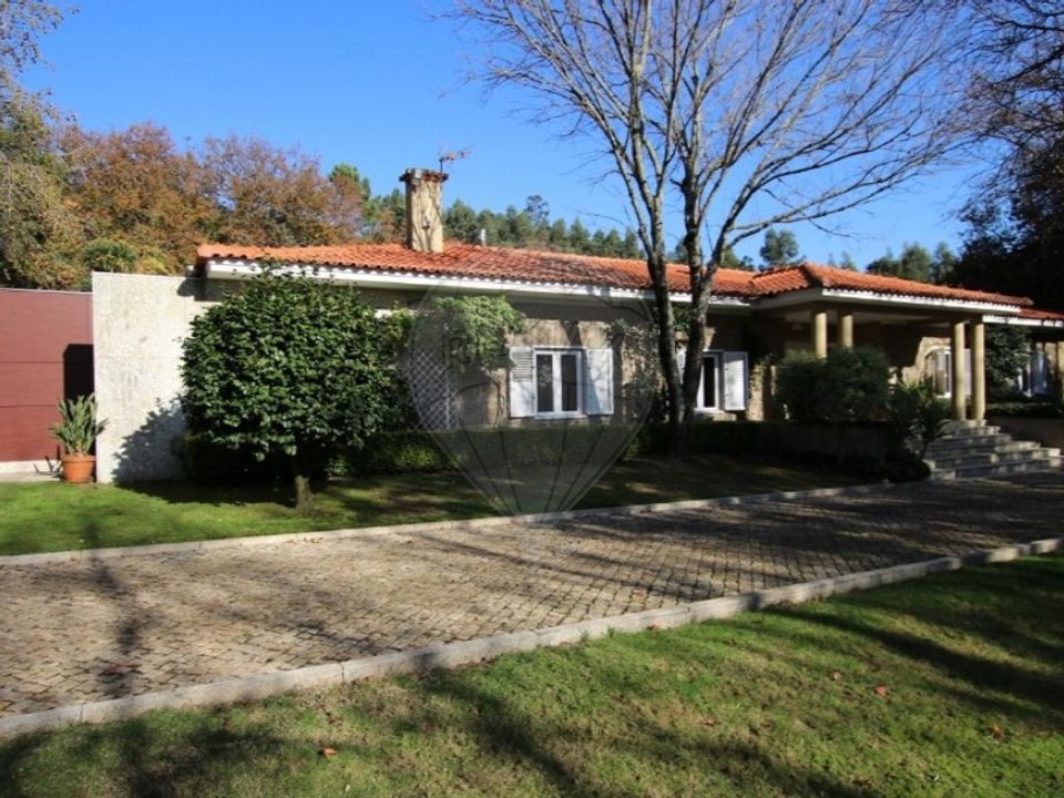 Villa em Airao (Santa Maria), Braga - foto 1