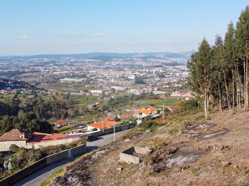 Helårsgrund i Santo Tirso, Porto - foto 4