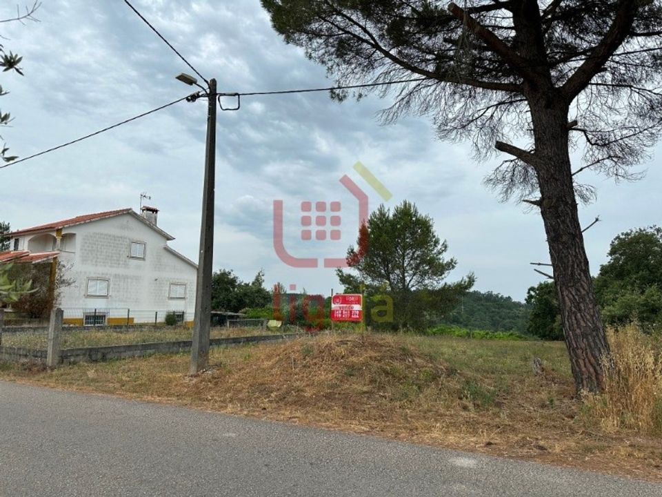 Helårsgrund i Ourem, Santarem - foto 1
