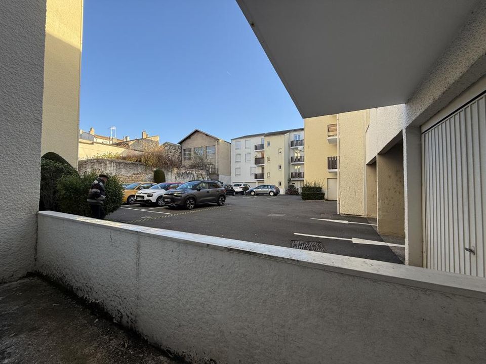 Lejlighed i Le Chambon-Feugerolles, Loire - foto 1