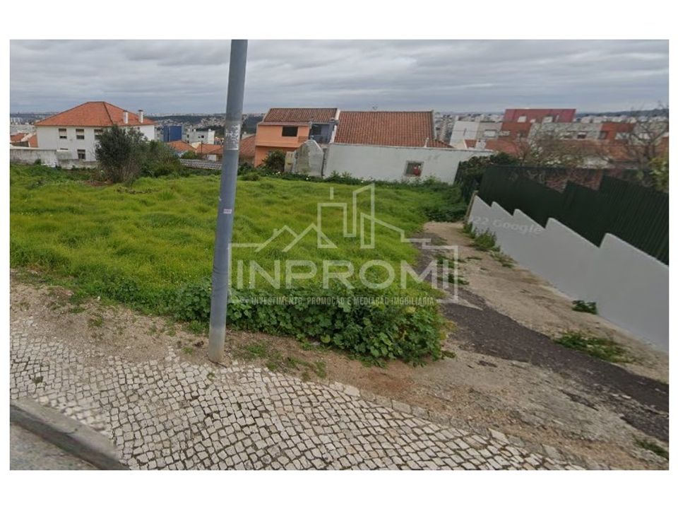 Helårsgrund i Amadora, Lisbon - foto 1