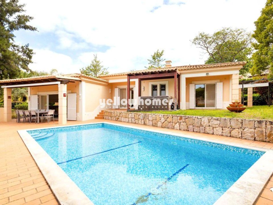 Villa i Carvoeiro, Faro - foto 1