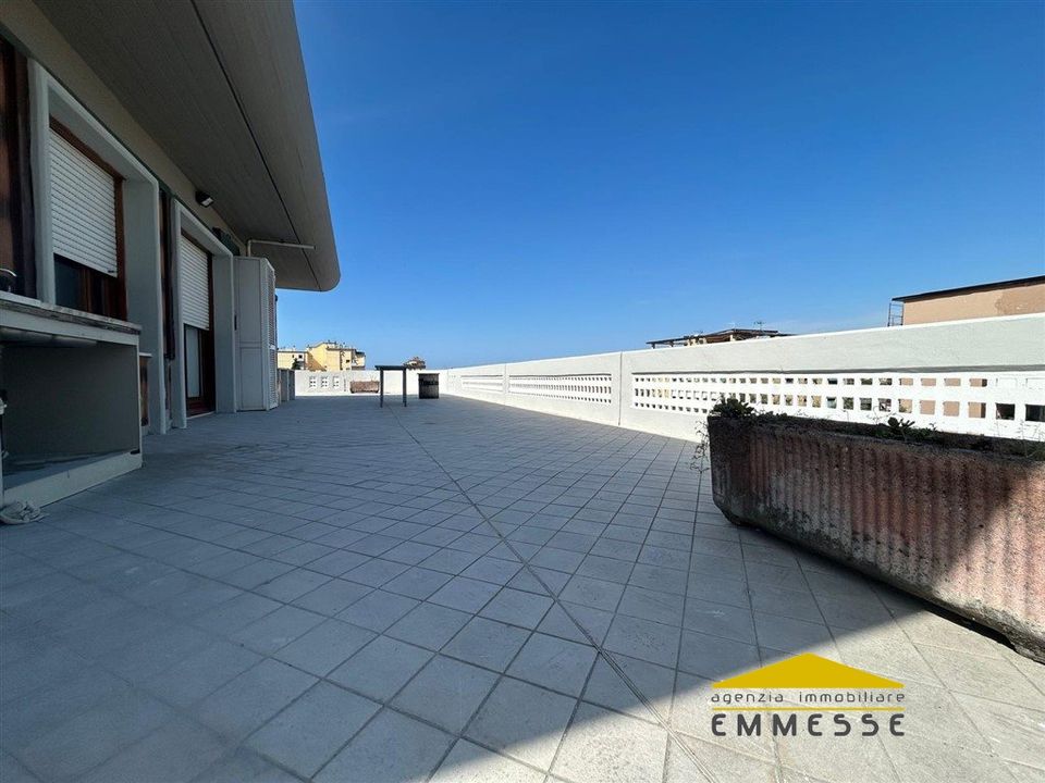 Lejlighed i Carrara, Massa and Carrara - foto 4