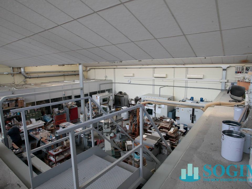 Erhvervsejendom i San Giuliano Milanese, Milan - foto 4