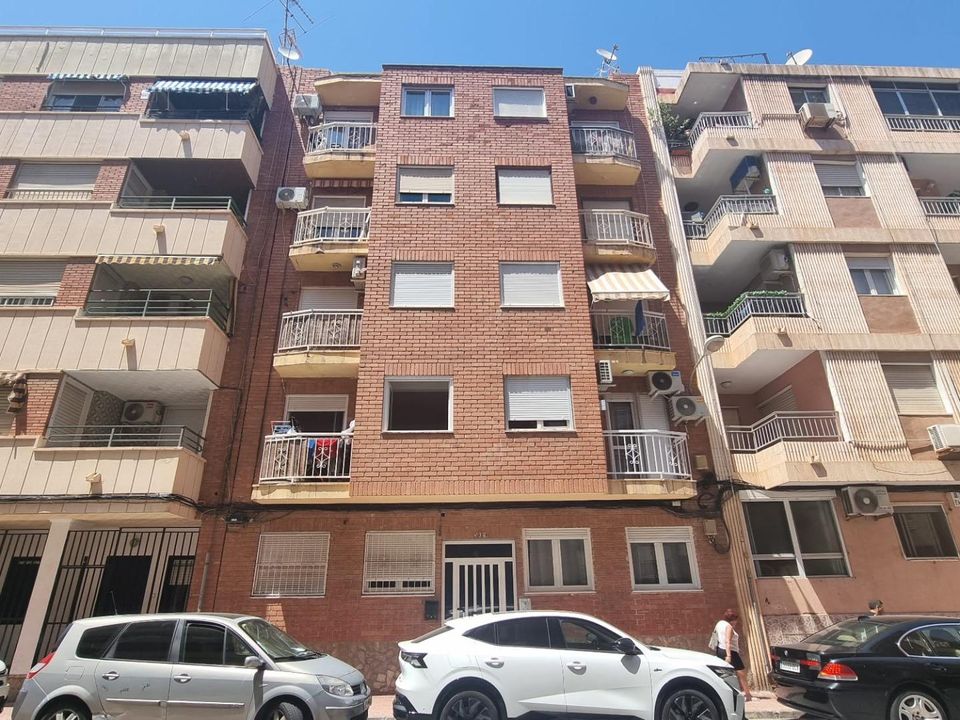 Lejlighed i Torrevieja, Alicante - foto 1
