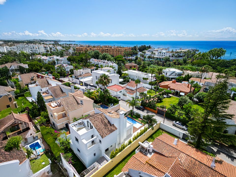 Villa i Estepona, Malaga - foto 1
