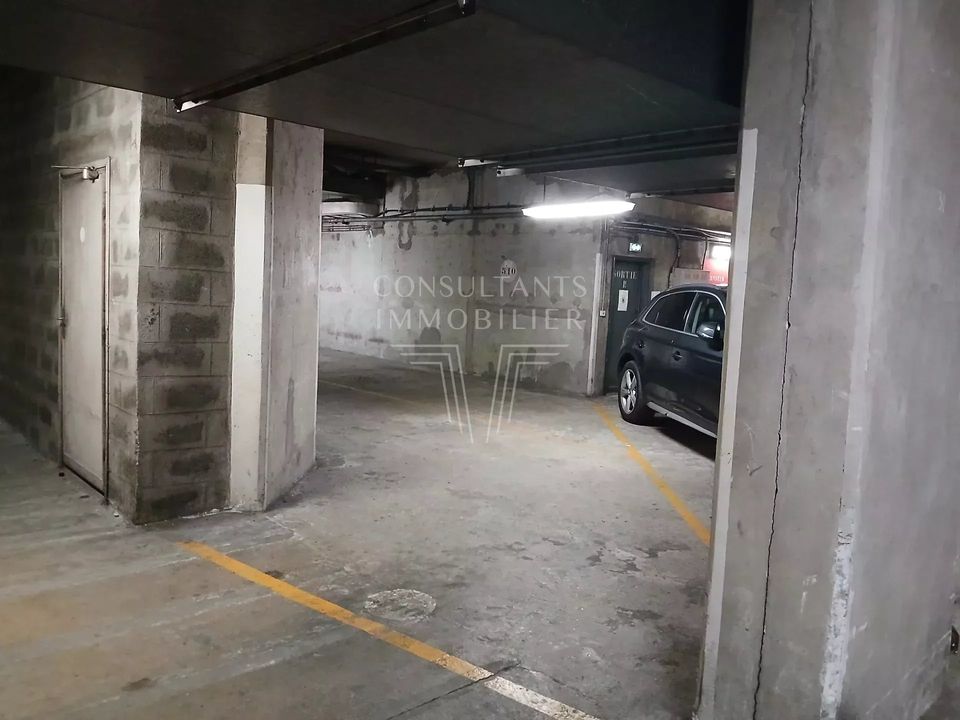 Garage i Paris, Paris - foto 4