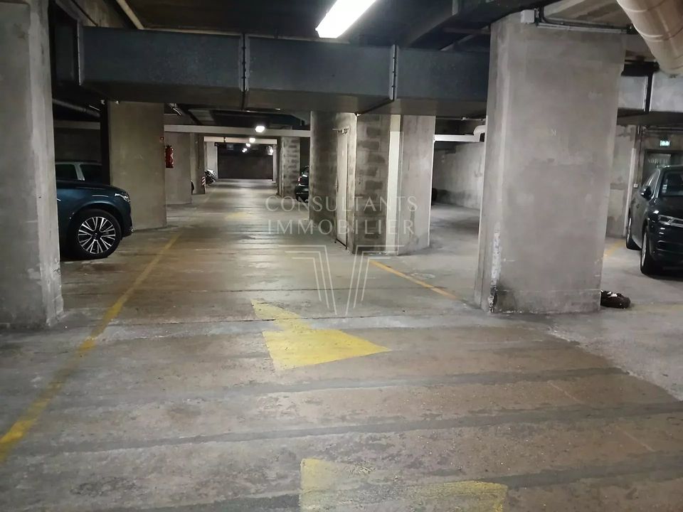 Garage i Paris, Paris - foto 5