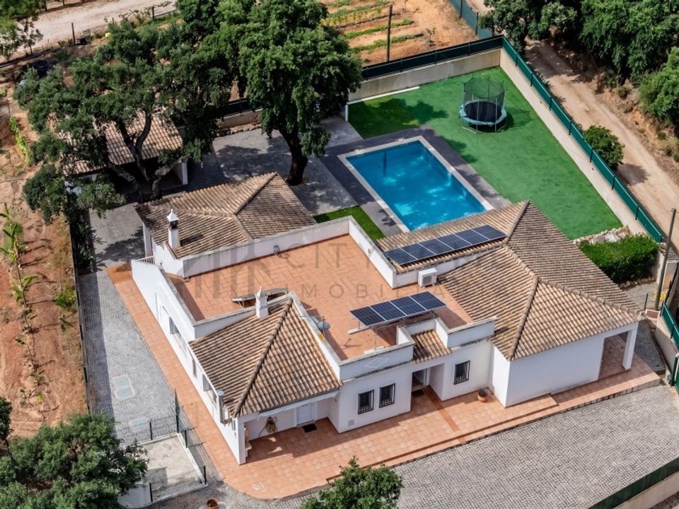 Villa i Armacao de Pera, Faro - foto 1