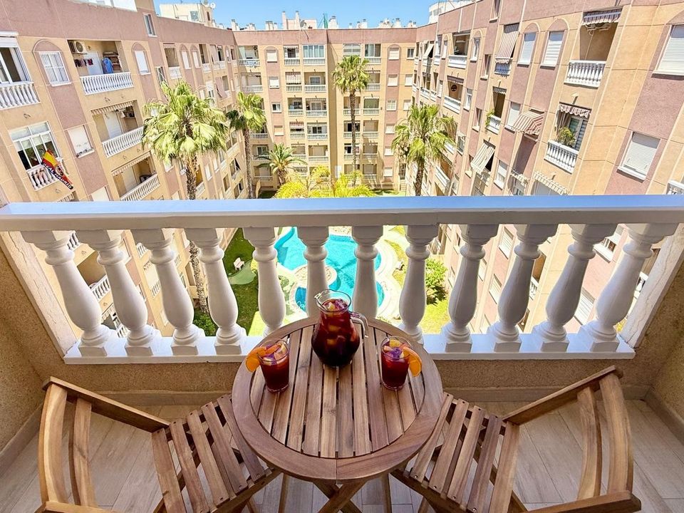 Lejlighed i Torrevieja, Alicante - foto 1