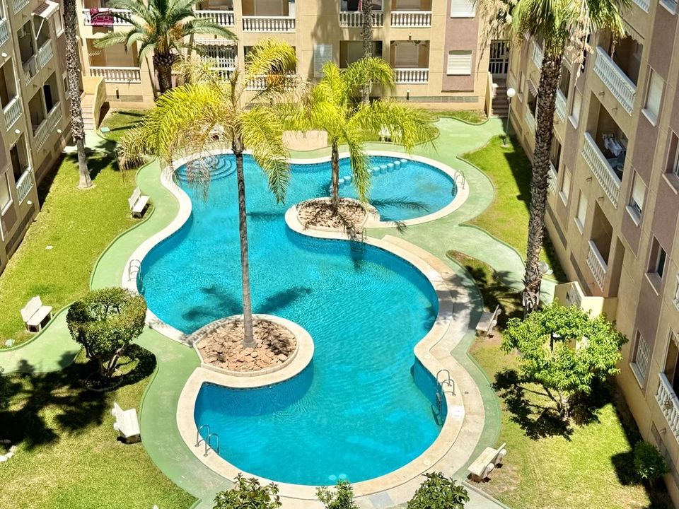 Lejlighed i Torrevieja, Alicante - foto 4
