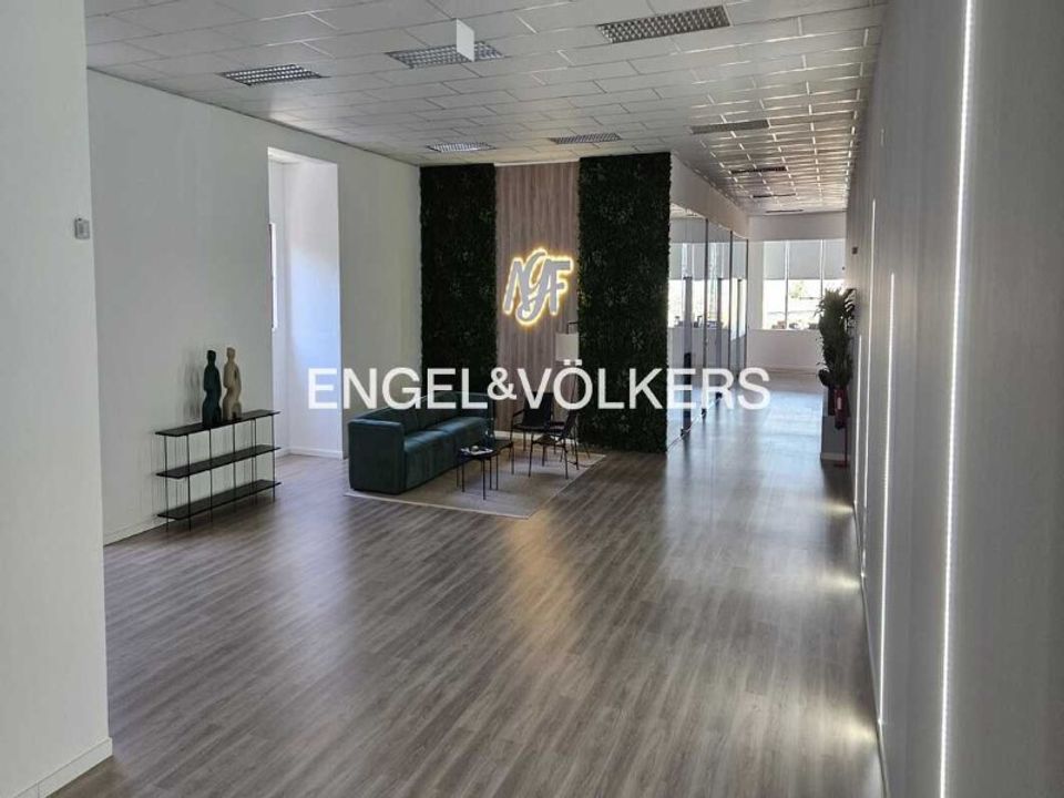 Erhvervsejendom i Amadora, Lisbon - foto 2