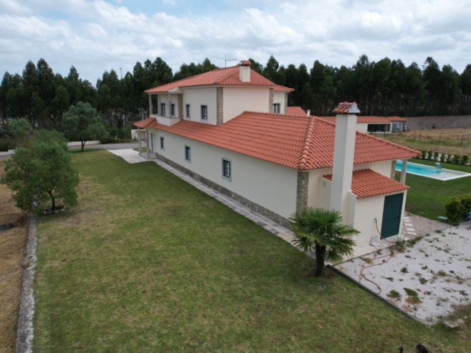 Gård i Santo Onofre e Serra do Bouro, Leiria - bilde 1