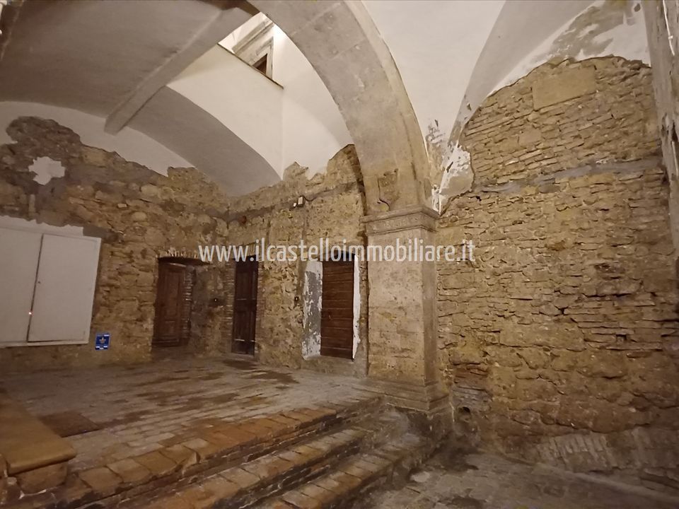 Erhvervsejendom i Sarteano, Siena - foto 1